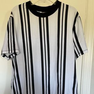 Men’s Brand New Black and White T-Shirt